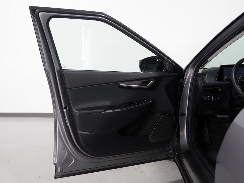 2024 Kia EV6 Wind *NAVIGATION, SAFETY ALERTS, ADAPTIVE CRUISE, 360 VIEW CAMERAS, DIGITAL COCKPIT, VEGAN LEATHER, CLIMATE SEATS, WIRELESS CHARING, MERIDIAN AUDIO, ANDROID & APPLE Round Rock TX