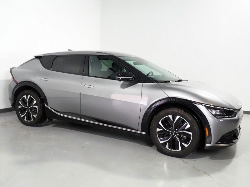 2024 Kia EV6 Wind *NAVIGATION, SAFETY ALERTS, ADAPTIVE CRUISE, 360 VIEW CAMERAS, DIGITAL COCKPIT, VEGAN LEATHER, CLIMATE SEATS, WIRELESS CHARING, MERIDIAN AUDIO, ANDROID & APPLE