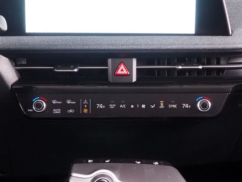 2024 Kia EV6 Wind *NAVIGATION, SAFETY ALERTS, ADAPTIVE CRUISE, 360 VIEW CAMERAS, DIGITAL COCKPIT, VEGAN LEATHER, CLIMATE SEATS, WIRELESS CHARING, MERIDIAN AUDIO, ANDROID & APPLE Round Rock TX