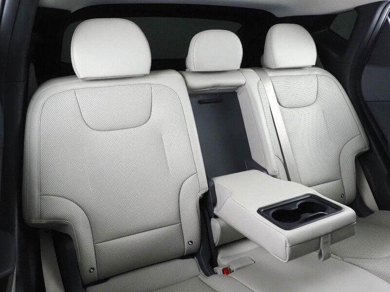 2024 Kia EV6 Wind *NAVIGATION, SAFETY ALERTS, ADAPTIVE CRUISE, 360 VIEW CAMERAS, DIGITAL COCKPIT, VEGAN LEATHER, CLIMATE SEATS, WIRELESS CHARING, MERIDIAN AUDIO, ANDROID & APPLE Round Rock TX