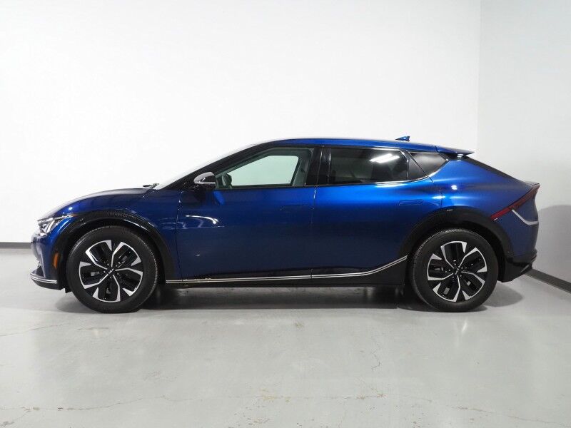 2024 Kia EV6 Wind *NAVIGATION, SAFETY ALERTS, ADAPTIVE CRUISE, 360 VIEW CAMERAS, DIGITAL COCKPIT, VEGAN LEATHER, CLIMATE SEATS, WIRELESS CHARING, MERIDIAN AUDIO, ANDROID & APPLE Round Rock TX