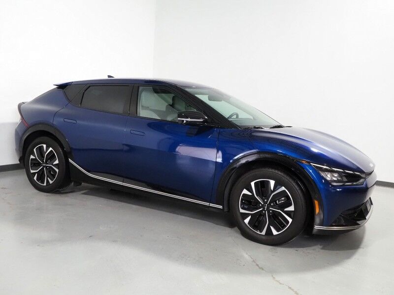 2024 Kia EV6 Wind *NAVIGATION, SAFETY ALERTS, ADAPTIVE CRUISE, 360 VIEW CAMERAS, DIGITAL COCKPIT, VEGAN LEATHER, CLIMATE SEATS, WIRELESS CHARING, MERIDIAN AUDIO, ANDROID & APPLE