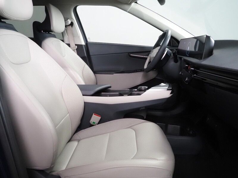 2024 Kia EV6 Wind *NAVIGATION, SAFETY ALERTS, ADAPTIVE CRUISE, 360 VIEW CAMERAS, DIGITAL COCKPIT, VEGAN LEATHER, CLIMATE SEATS, WIRELESS CHARING, MERIDIAN AUDIO, ANDROID & APPLE Round Rock TX