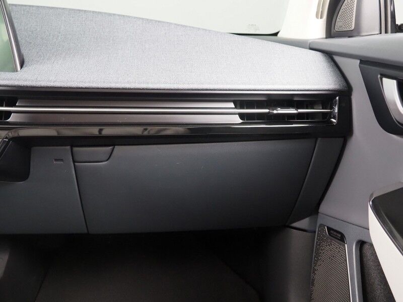 2024 Kia EV6 Wind *NAVIGATION, SAFETY ALERTS, ADAPTIVE CRUISE, 360 VIEW CAMERAS, DIGITAL COCKPIT, VEGAN LEATHER, CLIMATE SEATS, WIRELESS CHARING, MERIDIAN AUDIO, ANDROID & APPLE Round Rock TX