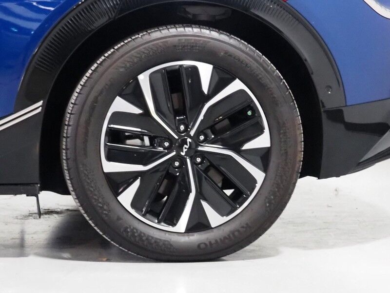 2024 Kia EV6 Wind *NAVIGATION, SAFETY ALERTS, ADAPTIVE CRUISE, 360 VIEW CAMERAS, DIGITAL COCKPIT, VEGAN LEATHER, CLIMATE SEATS, WIRELESS CHARING, MERIDIAN AUDIO, ANDROID & APPLE Round Rock TX