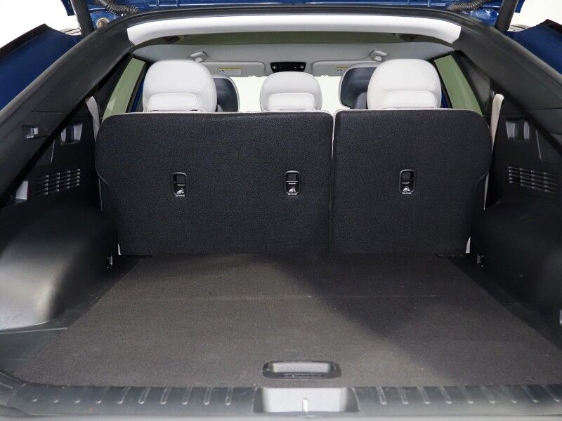 2024 Kia EV6 Wind *NAVIGATION, SAFETY ALERTS, ADAPTIVE CRUISE, 360 VIEW CAMERAS, DIGITAL COCKPIT, VEGAN LEATHER, CLIMATE SEATS, WIRELESS CHARING, MERIDIAN AUDIO, ANDROID & APPLE Round Rock TX