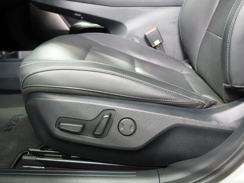 2024 Kia EV6 Wind *NAVIGATION, SAFETY ALERTS, ADAPTIVE CRUISE, 360 VIEW CAMERAS, DIGITAL COCKPIT, VEGAN LEATHER, CLIMATE SEATS, WIRELESS CHARING, MERIDIAN AUDIO, ANDROID & APPLE Round Rock TX