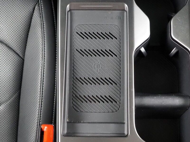 2024 Kia EV6 Wind *NAVIGATION, SAFETY ALERTS, ADAPTIVE CRUISE, 360 VIEW CAMERAS, DIGITAL COCKPIT, VEGAN LEATHER, CLIMATE SEATS, WIRELESS CHARING, MERIDIAN AUDIO, ANDROID & APPLE Round Rock TX