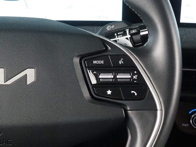 2024 Kia EV6 Wind *NAVIGATION, SAFETY ALERTS, ADAPTIVE CRUISE, 360 VIEW CAMERAS, DIGITAL COCKPIT, VEGAN LEATHER, CLIMATE SEATS, WIRELESS CHARING, MERIDIAN AUDIO, ANDROID & APPLE Round Rock TX