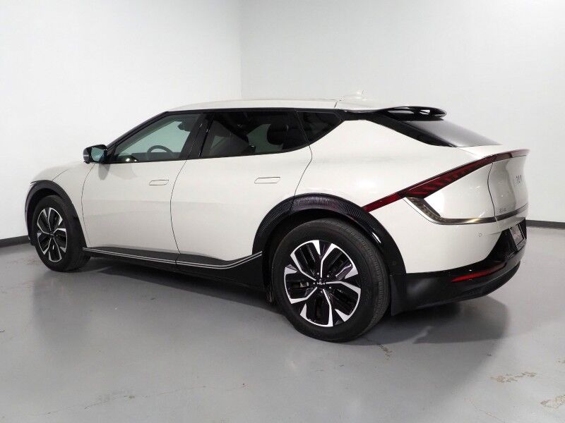 2024 Kia EV6 Wind *NAVIGATION, SAFETY ALERTS, ADAPTIVE CRUISE, 360 VIEW CAMERAS, DIGITAL COCKPIT, VEGAN LEATHER, CLIMATE SEATS, WIRELESS CHARING, MERIDIAN AUDIO, ANDROID & APPLE Round Rock TX