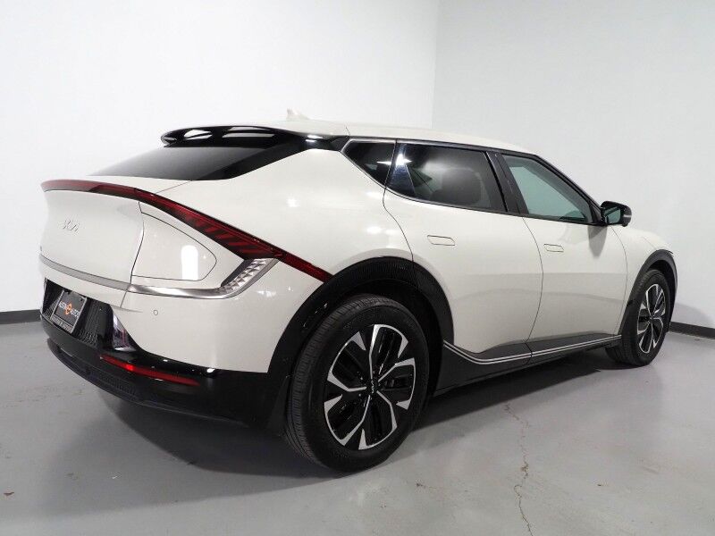 2024 Kia EV6 Wind *NAVIGATION, SAFETY ALERTS, ADAPTIVE CRUISE, 360 VIEW CAMERAS, DIGITAL COCKPIT, VEGAN LEATHER, CLIMATE SEATS, WIRELESS CHARING, MERIDIAN AUDIO, ANDROID & APPLE Round Rock TX