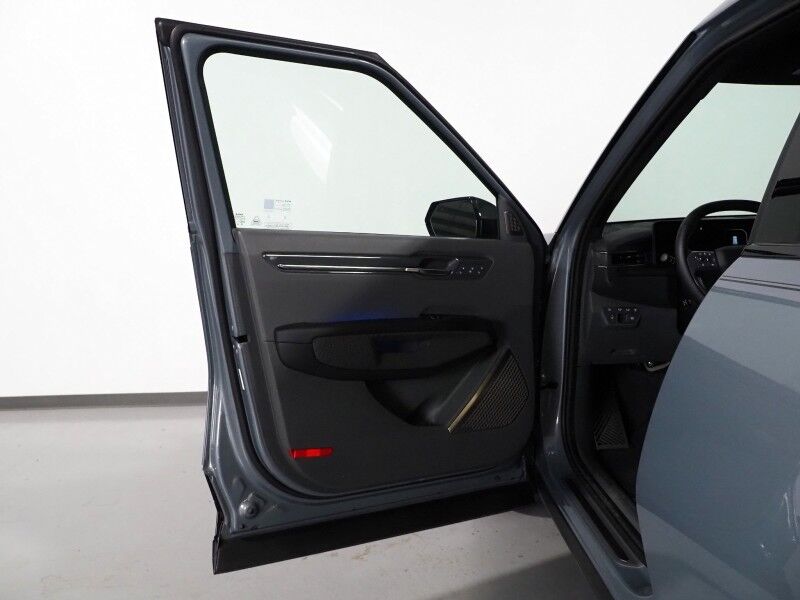 2024 Kia EV9 GT-Line AWD *HEADS-UP DISPLAY, NAVIGATION, SAFETY ALERTS, ADAPTIVE CRUISE, 360 VIEW CAMERAS, PANO MOONROOF, LEATHER, CLIMATE SEATS, HEATED STEERING, 2ND ROW CAPTAINS, MERIDIAN AUDIO, 21 INCH WHEELS, APPLE CARPLAY Round Rock TX