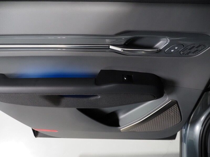 2024 Kia EV9 GT-Line AWD *HEADS-UP DISPLAY, NAVIGATION, SAFETY ALERTS, ADAPTIVE CRUISE, 360 VIEW CAMERAS, PANO MOONROOF, LEATHER, CLIMATE SEATS, HEATED STEERING, 2ND ROW CAPTAINS, MERIDIAN AUDIO, 21 INCH WHEELS, APPLE CARPLAY Round Rock TX