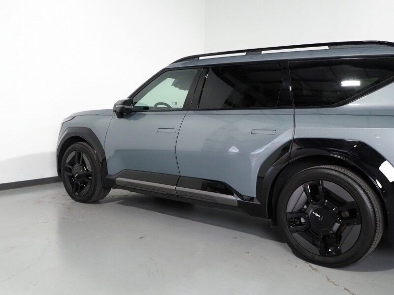 2024 Kia EV9 GT-Line AWD *HEADS-UP DISPLAY, NAVIGATION, SAFETY ALERTS, ADAPTIVE CRUISE, 360 VIEW CAMERAS, PANO MOONROOF, LEATHER, CLIMATE SEATS, HEATED STEERING, 2ND ROW CAPTAINS, MERIDIAN AUDIO, 21 INCH WHEELS, APPLE CARPLAY Round Rock TX