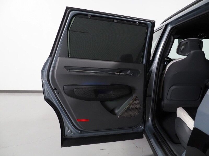 2024 Kia EV9 GT-Line AWD *HEADS-UP DISPLAY, NAVIGATION, SAFETY ALERTS, ADAPTIVE CRUISE, 360 VIEW CAMERAS, PANO MOONROOF, LEATHER, CLIMATE SEATS, HEATED STEERING, 2ND ROW CAPTAINS, MERIDIAN AUDIO, 21 INCH WHEELS, APPLE CARPLAY Round Rock TX