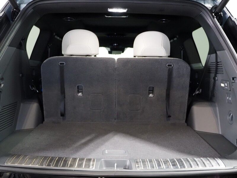 2024 Kia EV9 GT-Line AWD *HEADS-UP DISPLAY, NAVIGATION, SAFETY ALERTS, ADAPTIVE CRUISE, 360 VIEW CAMERAS, PANO MOONROOF, LEATHER, CLIMATE SEATS, HEATED STEERING, 2ND ROW CAPTAINS, MERIDIAN AUDIO, 21 INCH WHEELS, APPLE CARPLAY Round Rock TX