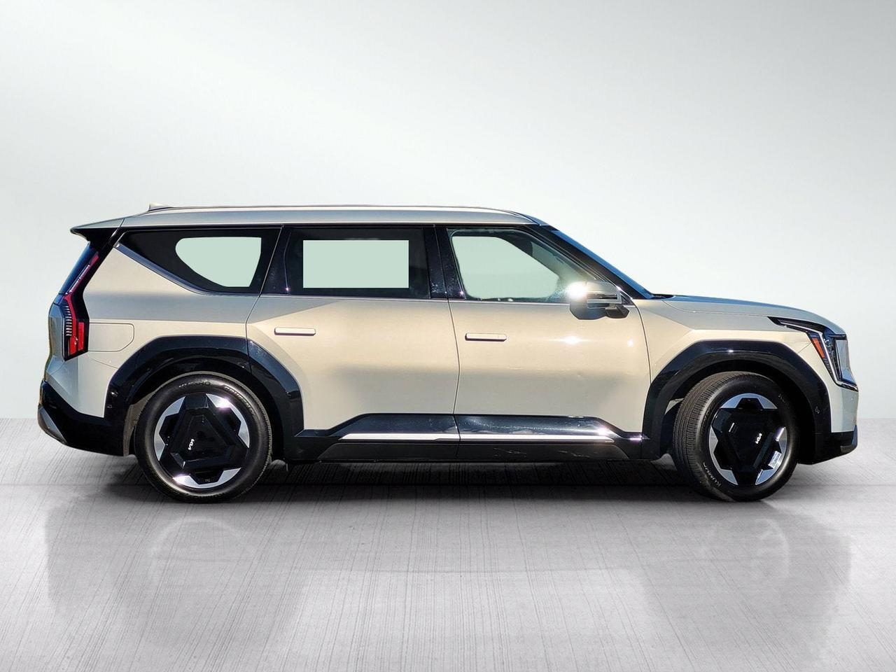2024 Kia EV9 LAND