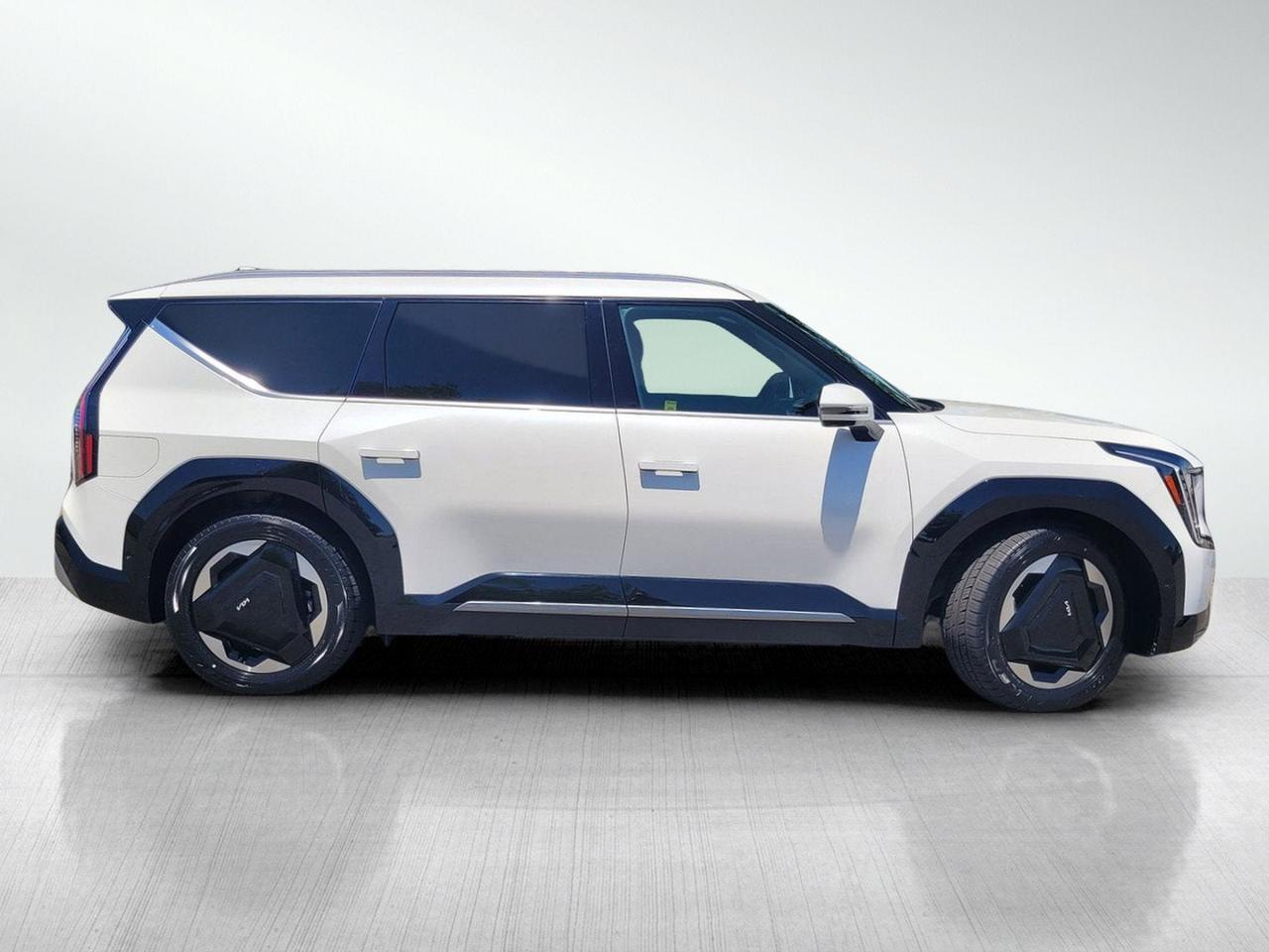 2024 Kia EV9 LAND