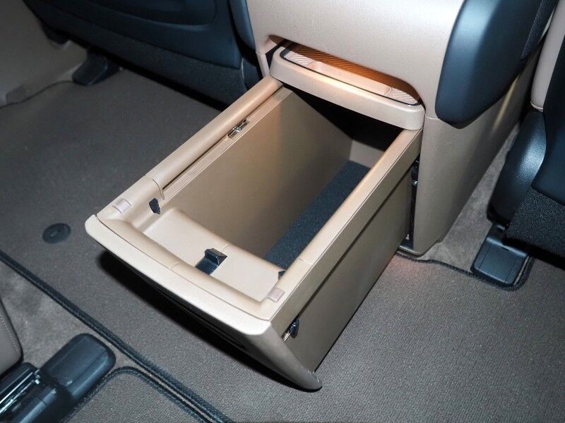 2024 Kia EV9 Land AWD *NAVIGATION, SAFETY ALERTS, ADAPTIVE CRUISE, 360 VIEW CAMERAS, PANORAMA MOONROOF, CLIMATE SEATS, HEATED STEERING, 2ND ROW CAPTAINS, LAND RELAXATION PKG, MERIDIAN AUDIO, 20 INCH WHEELS, ANDROID & APPLE Round Rock TX