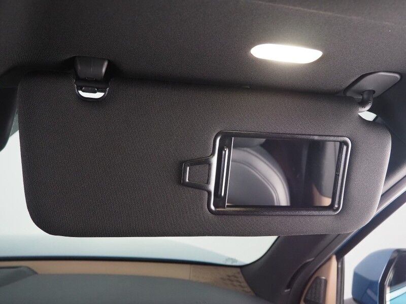 2024 Kia EV9 Land AWD *NAVIGATION, SAFETY ALERTS, ADAPTIVE CRUISE, 360 VIEW CAMERAS, PANORAMA MOONROOF, CLIMATE SEATS, HEATED STEERING, 2ND ROW CAPTAINS, LAND RELAXATION PKG, MERIDIAN AUDIO, 20 INCH WHEELS, ANDROID & APPLE Round Rock TX