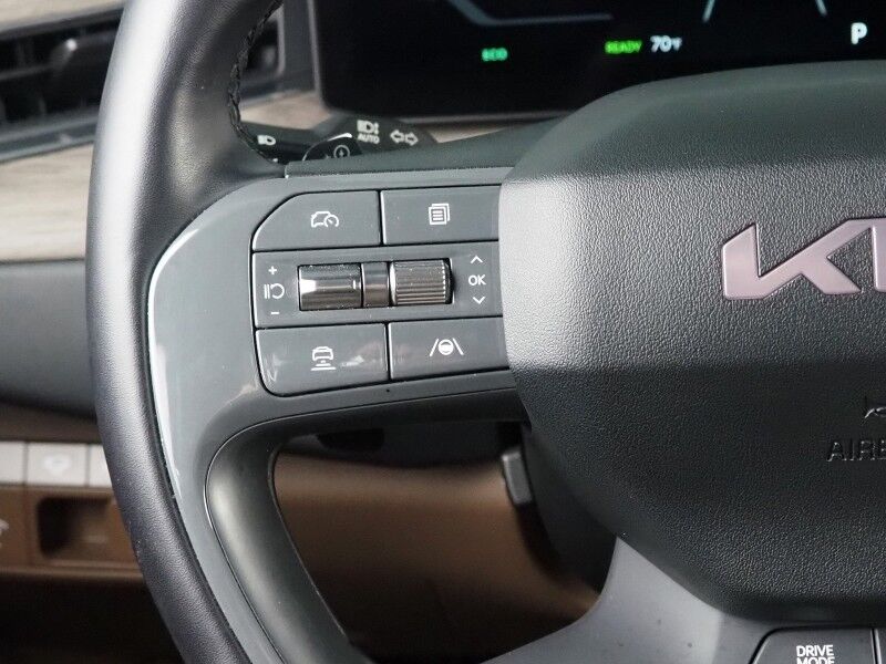 2024 Kia EV9 Land AWD *NAVIGATION, SAFETY ALERTS, ADAPTIVE CRUISE, 360 VIEW CAMERAS, PANORAMA MOONROOF, CLIMATE SEATS, HEATED STEERING, 2ND ROW CAPTAINS, LAND RELAXATION PKG, MERIDIAN AUDIO, 20 INCH WHEELS, ANDROID & APPLE Round Rock TX