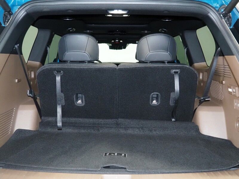 2024 Kia EV9 Land AWD *NAVIGATION, SAFETY ALERTS, ADAPTIVE CRUISE, 360 VIEW CAMERAS, PANORAMA MOONROOF, CLIMATE SEATS, HEATED STEERING, 2ND ROW CAPTAINS, LAND RELAXATION PKG, MERIDIAN AUDIO, 20 INCH WHEELS, ANDROID & APPLE Round Rock TX