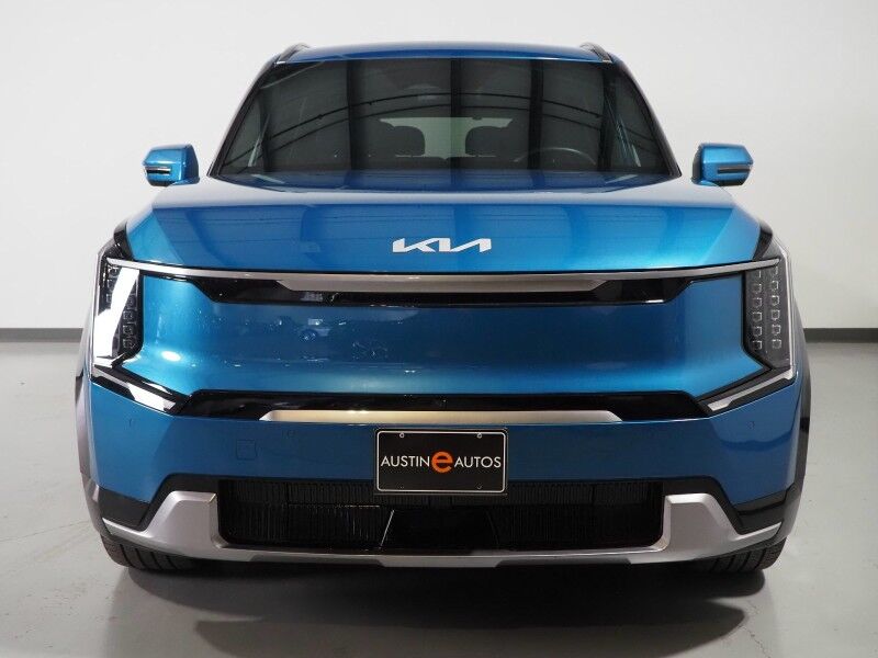2024 Kia EV9 Land AWD *NAVIGATION, SAFETY ALERTS, ADAPTIVE CRUISE, 360 VIEW CAMERAS, PANORAMA MOONROOF, CLIMATE SEATS, HEATED STEERING, 2ND ROW CAPTAINS, LAND RELAXATION PKG, MERIDIAN AUDIO, 20 INCH WHEELS, ANDROID & APPLE Round Rock TX