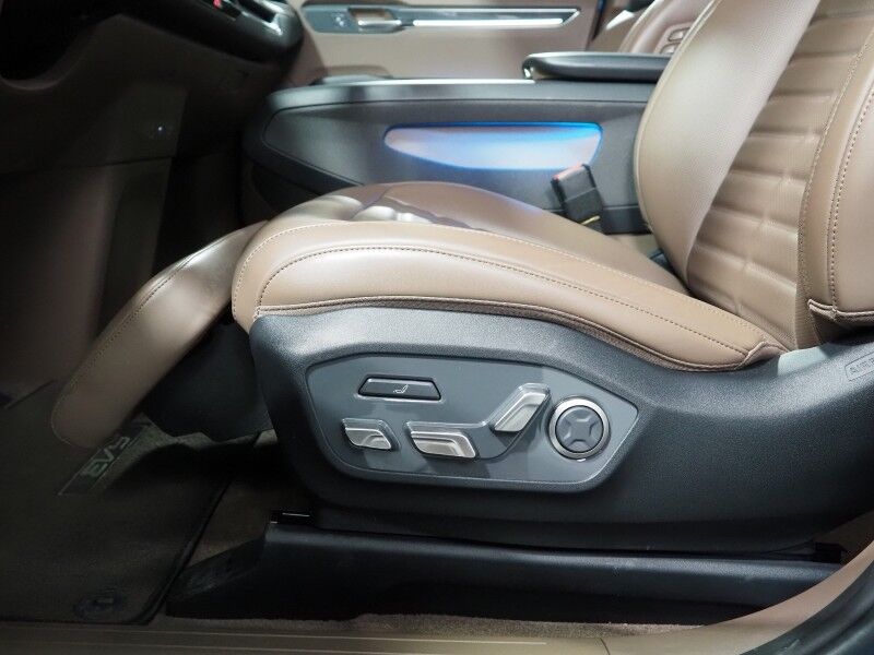 2024 Kia EV9 Land AWD *NAVIGATION, SAFETY ALERTS, ADAPTIVE CRUISE, 360 VIEW CAMERAS, PANORAMA MOONROOF, CLIMATE SEATS, HEATED STEERING, 2ND ROW CAPTAINS, LAND RELAXATION PKG, MERIDIAN AUDIO, 20 INCH WHEELS, ANDROID & APPLE Round Rock TX