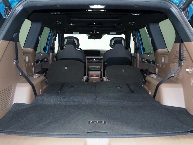 2024 Kia EV9 Land AWD *NAVIGATION, SAFETY ALERTS, ADAPTIVE CRUISE, 360 VIEW CAMERAS, PANORAMA MOONROOF, CLIMATE SEATS, HEATED STEERING, 2ND ROW CAPTAINS, LAND RELAXATION PKG, MERIDIAN AUDIO, 20 INCH WHEELS, ANDROID & APPLE Round Rock TX