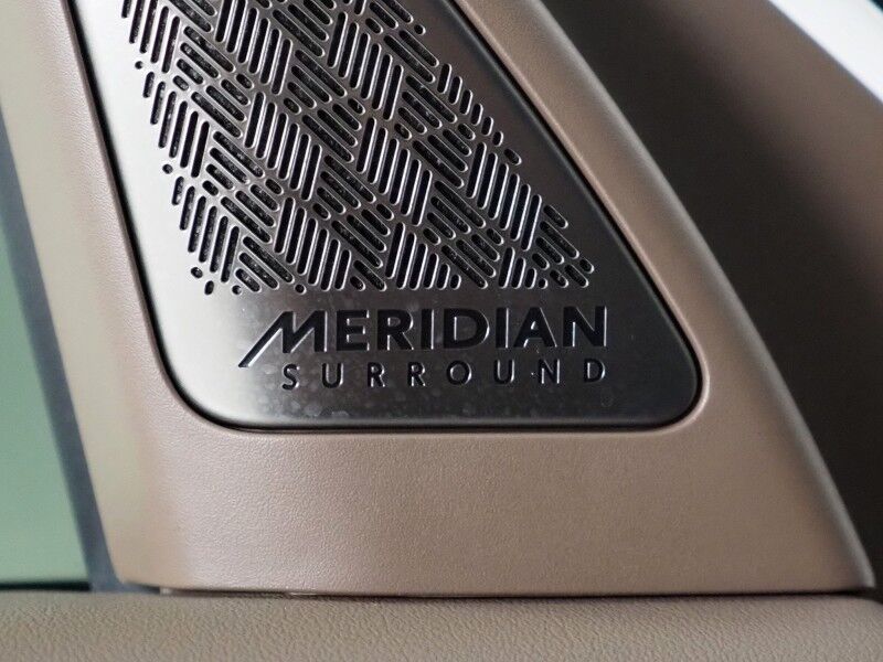 2024 Kia EV9 Land AWD *NAVIGATION, SAFETY ALERTS, ADAPTIVE CRUISE, 360 VIEW CAMERAS, PANORAMA MOONROOF, CLIMATE SEATS, HEATED STEERING, 2ND ROW CAPTAINS, MERIDIAN AUDIO, 20 INCH WHEELS, APPLE CARPLAY Round Rock TX