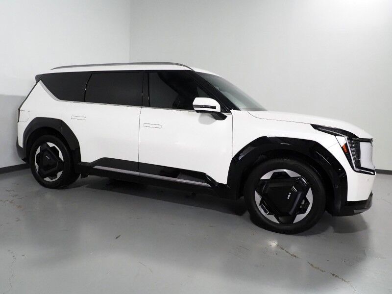 2024 Kia EV9 Land AWD *NAVIGATION, SAFETY ALERTS, ADAPTIVE CRUISE, 360 VIEW CAMERAS, PANORAMA MOONROOF, CLIMATE SEATS, HEATED STEERING, 2ND ROW CAPTAINS, MERIDIAN AUDIO, 20 INCH WHEELS, APPLE CARPLAY Round Rock TX