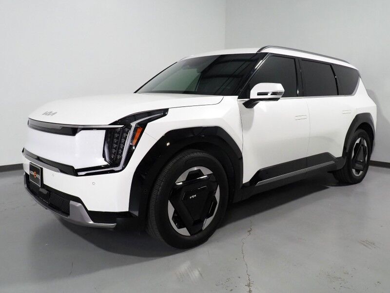 2024 Kia EV9 Land AWD *NAVIGATION, SAFETY ALERTS, ADAPTIVE CRUISE, 360 VIEW CAMERAS, PANORAMA MOONROOF, CLIMATE SEATS, HEATED STEERING, 2ND ROW CAPTAINS, MERIDIAN AUDIO, 20 INCH WHEELS, APPLE CARPLAY Round Rock TX