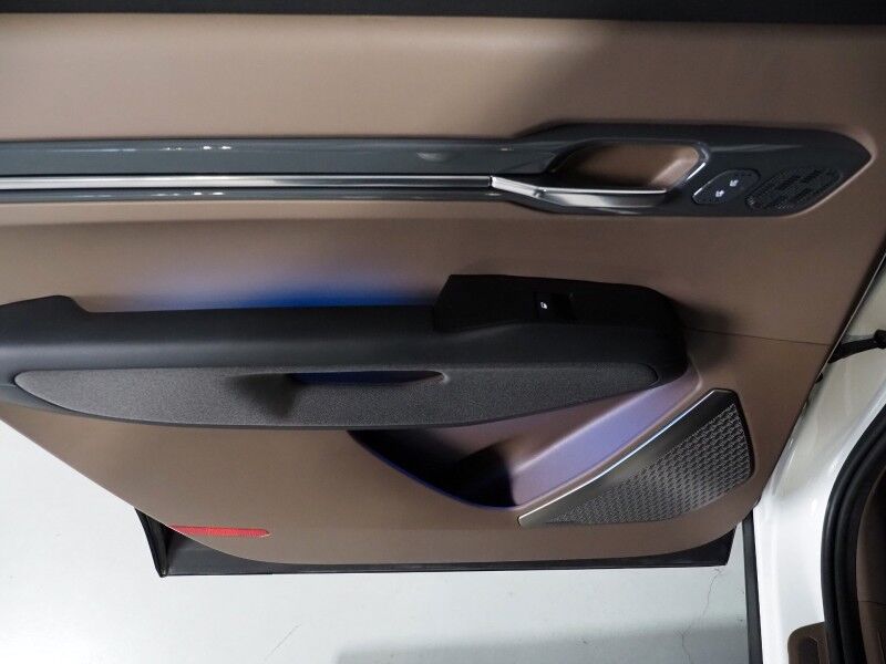 2024 Kia EV9 Land AWD *NAVIGATION, SAFETY ALERTS, ADAPTIVE CRUISE, 360 VIEW CAMERAS, PANORAMA MOONROOF, CLIMATE SEATS, HEATED STEERING, 2ND ROW CAPTAINS, MERIDIAN AUDIO, 20 INCH WHEELS, APPLE CARPLAY Round Rock TX