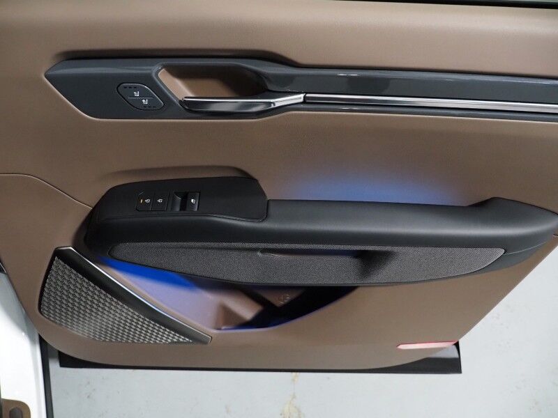 2024 Kia EV9 Land AWD *NAVIGATION, SAFETY ALERTS, ADAPTIVE CRUISE, 360 VIEW CAMERAS, PANORAMA MOONROOF, CLIMATE SEATS, HEATED STEERING, 2ND ROW CAPTAINS, MERIDIAN AUDIO, 20 INCH WHEELS, APPLE CARPLAY Round Rock TX