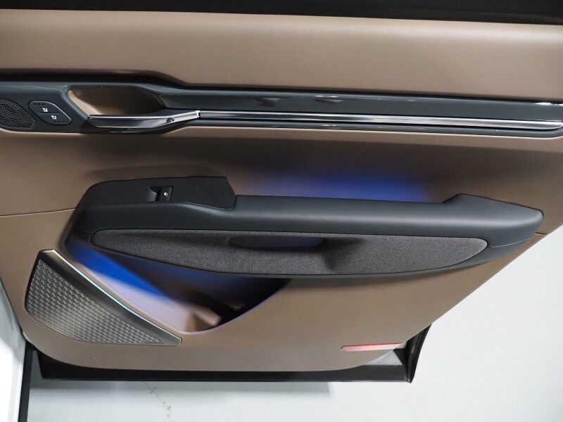 2024 Kia EV9 Land AWD *NAVIGATION, SAFETY ALERTS, ADAPTIVE CRUISE, 360 VIEW CAMERAS, PANORAMA MOONROOF, CLIMATE SEATS, HEATED STEERING, 2ND ROW CAPTAINS, MERIDIAN AUDIO, 20 INCH WHEELS, APPLE CARPLAY Round Rock TX