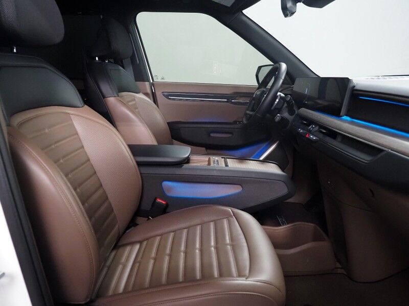 2024 Kia EV9 Land AWD *NAVIGATION, SAFETY ALERTS, ADAPTIVE CRUISE, 360 VIEW CAMERAS, PANORAMA MOONROOF, CLIMATE SEATS, HEATED STEERING, 2ND ROW CAPTAINS, MERIDIAN AUDIO, 20 INCH WHEELS, APPLE CARPLAY Round Rock TX