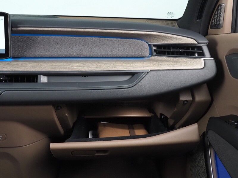 2024 Kia EV9 Land AWD *NAVIGATION, SAFETY ALERTS, ADAPTIVE CRUISE, 360 VIEW CAMERAS, PANORAMA MOONROOF, CLIMATE SEATS, HEATED STEERING, 2ND ROW CAPTAINS, MERIDIAN AUDIO, 20 INCH WHEELS, APPLE CARPLAY Round Rock TX