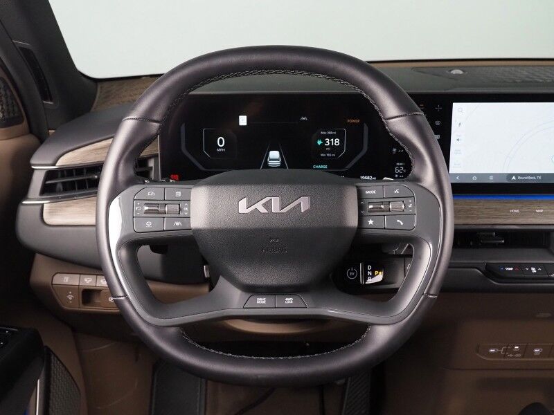 2024 Kia EV9 Land AWD *NAVIGATION, SAFETY ALERTS, ADAPTIVE CRUISE, 360 VIEW CAMERAS, PANORAMA MOONROOF, CLIMATE SEATS, HEATED STEERING, 2ND ROW CAPTAINS, MERIDIAN AUDIO, 20 INCH WHEELS, APPLE CARPLAY Round Rock TX