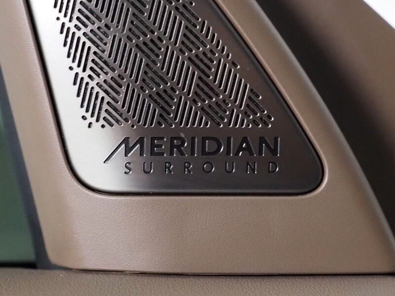 2024 Kia EV9 Land AWD *NAVIGATION, SAFETY ALERTS, ADAPTIVE CRUISE, 360 VIEW CAMERAS, PANORAMA MOONROOF, CLIMATE SEATS, HEATED STEERING, 2ND ROW CAPTAINS, MERIDIAN AUDIO, 20 INCH WHEELS, APPLE CARPLAY Round Rock TX