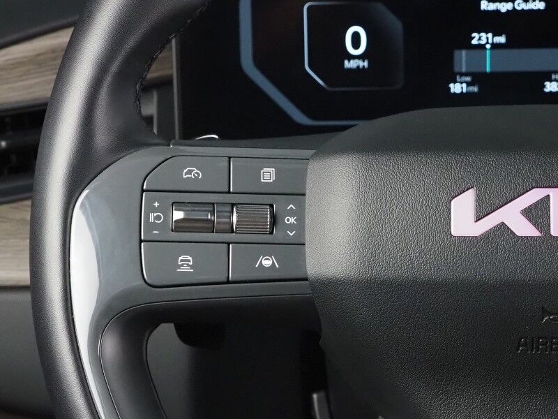 2024 Kia EV9 Land AWD *NAVIGATION, SAFETY ALERTS, ADAPTIVE CRUISE, 360 VIEW CAMERAS, PANORAMA MOONROOF, CLIMATE SEATS, HEATED STEERING, 2ND ROW CAPTAINS, MERIDIAN AUDIO, 20 INCH WHEELS, APPLE CARPLAY Round Rock TX