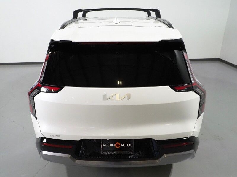 2024 Kia EV9 Land AWD *NAVIGATION, SAFETY ALERTS, ADAPTIVE CRUISE, 360 VIEW CAMERAS, PANORAMA MOONROOF, CLIMATE SEATS, HEATED STEERING, 2ND ROW CAPTAINS, MERIDIAN AUDIO, 20 INCH WHEELS, APPLE CARPLAY Round Rock TX