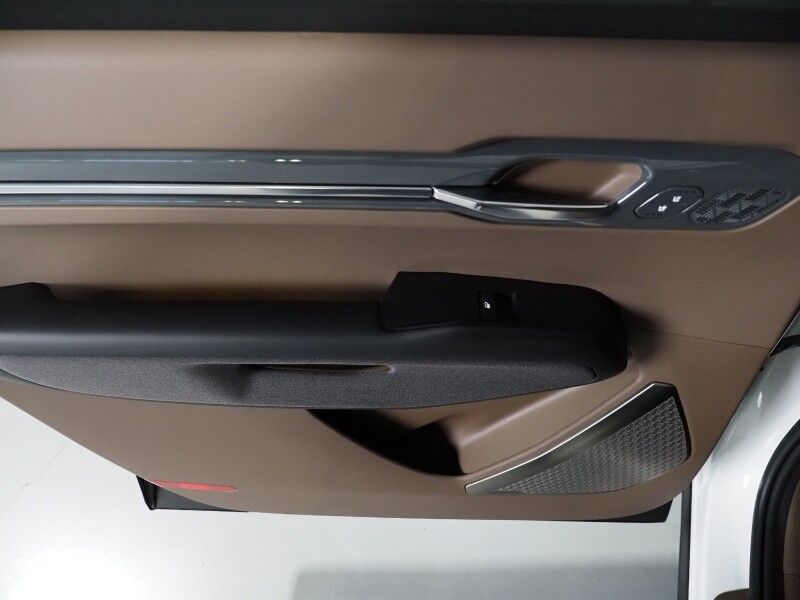 2024 Kia EV9 Land AWD *NAVIGATION, SAFETY ALERTS, ADAPTIVE CRUISE, 360 VIEW CAMERAS, PANORAMA MOONROOF, CLIMATE SEATS, HEATED STEERING, 2ND ROW CAPTAINS, MERIDIAN AUDIO, 20 INCH WHEELS, APPLE CARPLAY Round Rock TX