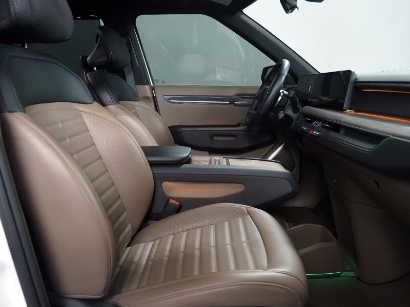 2024 Kia EV9 Land AWD *NAVIGATION, SAFETY ALERTS, ADAPTIVE CRUISE, 360 VIEW CAMERAS, PANORAMA MOONROOF, CLIMATE SEATS, HEATED STEERING, 2ND ROW CAPTAINS, MERIDIAN AUDIO, 20 INCH WHEELS, APPLE CARPLAY Round Rock TX