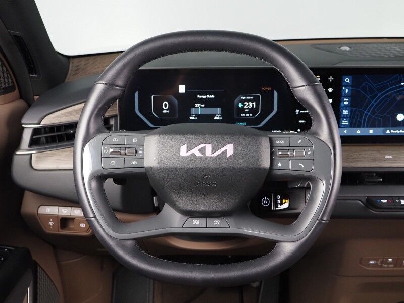 2024 Kia EV9 Land AWD *NAVIGATION, SAFETY ALERTS, ADAPTIVE CRUISE, 360 VIEW CAMERAS, PANORAMA MOONROOF, CLIMATE SEATS, HEATED STEERING, 2ND ROW CAPTAINS, MERIDIAN AUDIO, 20 INCH WHEELS, APPLE CARPLAY Round Rock TX
