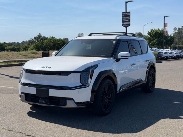 2024 Kia EV9 Land