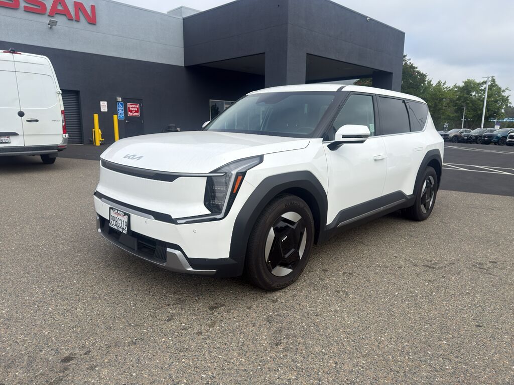 2024 Kia EV9 Light Long Range