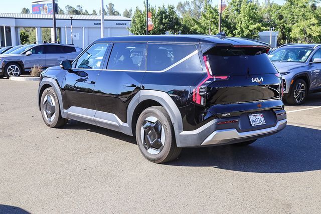 2024 Kia EV9 Light Long Range