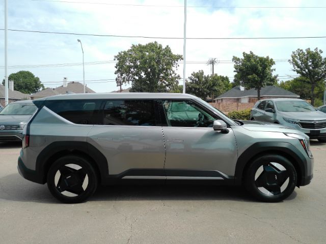 2024 Kia EV9 Light Long Range Plano TX