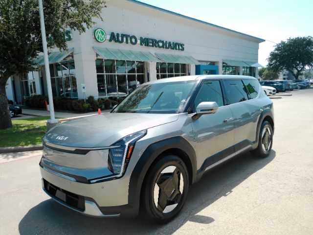 2024 Kia EV9 Light Long Range