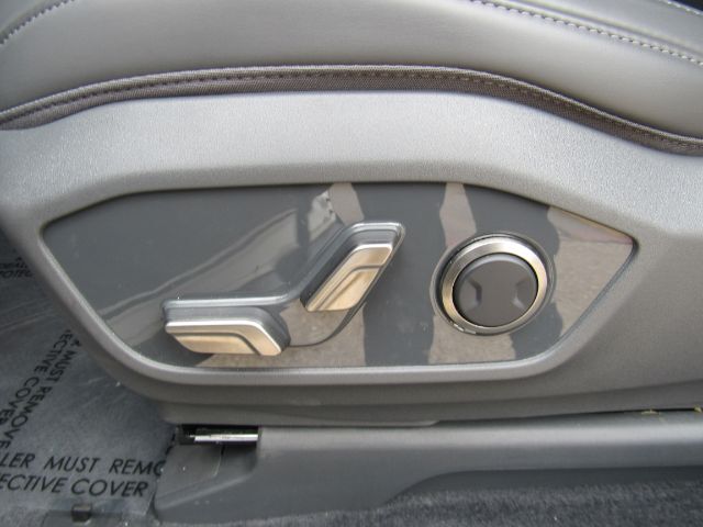 2024 Kia EV9 Light Short Range Plano TX